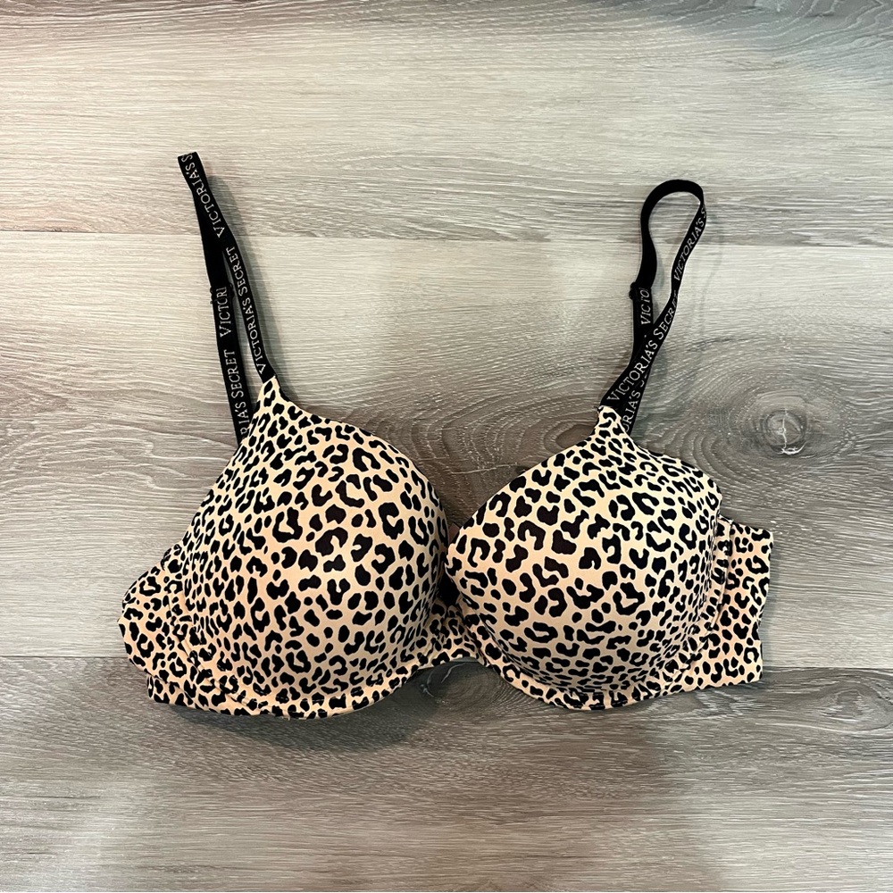 Victoria's Secret Black & Beige Leopard Print T-Shirt Bra